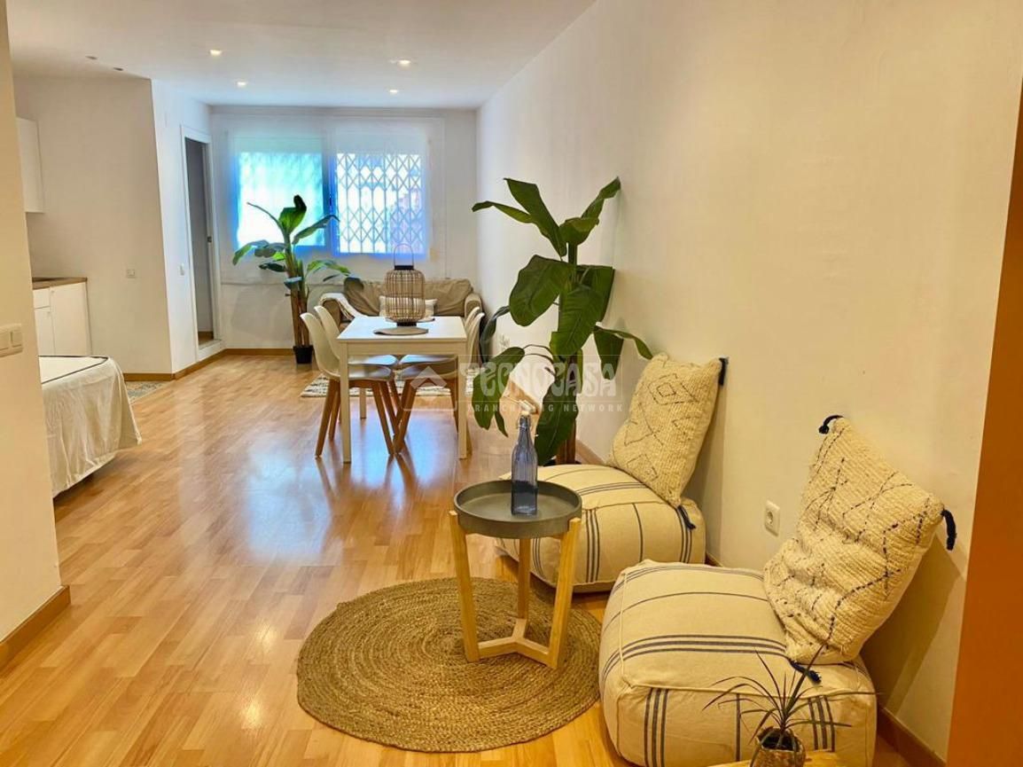 Living room of Loft for sale in  Barcelona Capital  with Parquet flooring