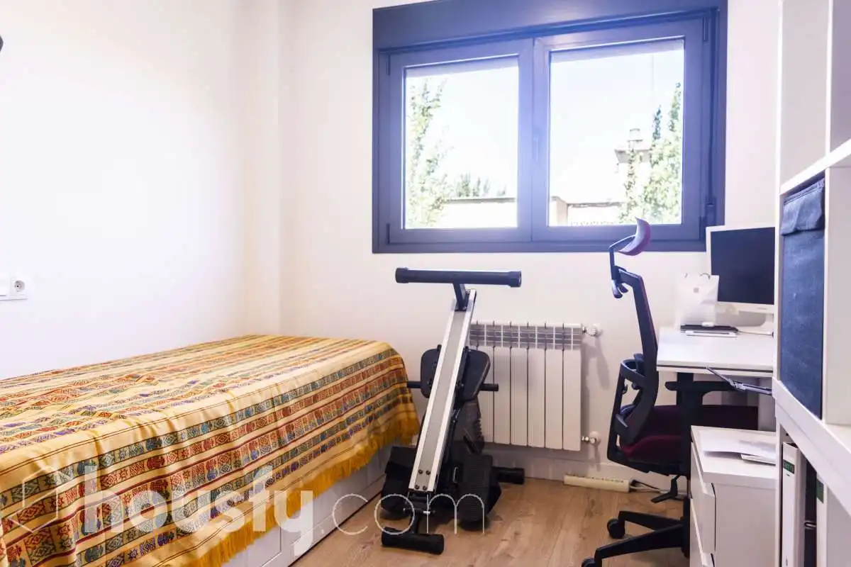 Bedroom of Flat for sale in Móstoles  with Air Conditioner, Terrace and Storage room