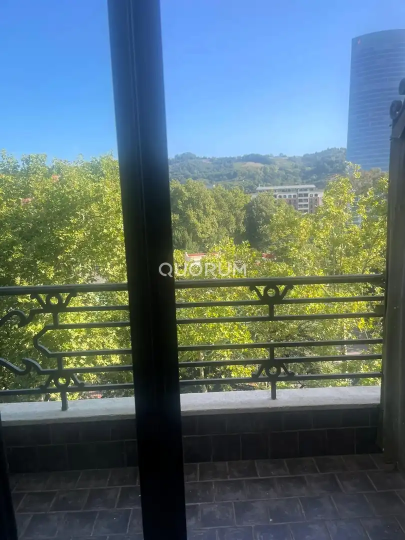 Terrassa de Pis en venda en Bilbao  amb Aire condicionat, Calefacció i Terrassa