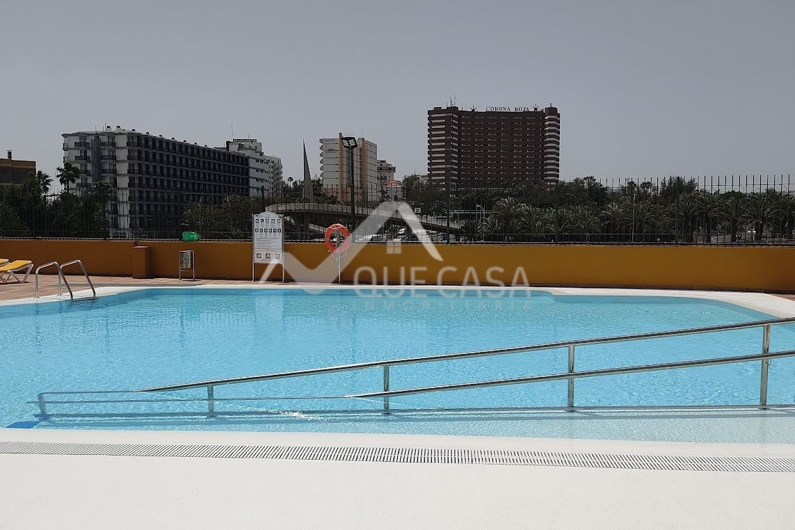 Piscina de Apartament en venda en San Bartolomé de Tirajana amb Terrassa