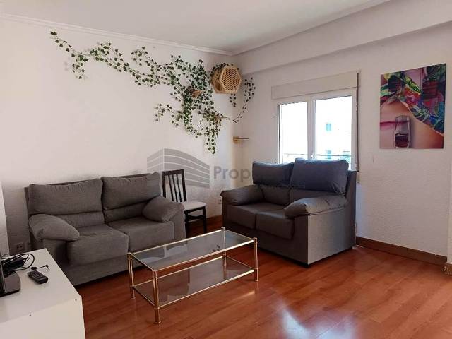 Piso en Venta en De Oriente en Barrio de Delicias