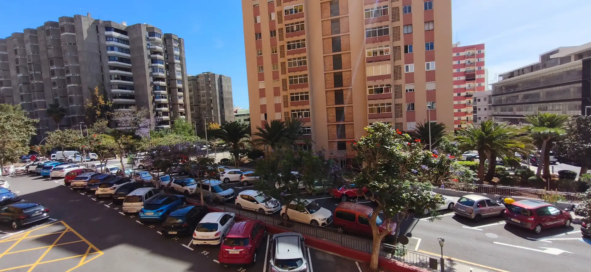 Exterior view of Flat for rent in Santa Cruz de Tenerife  with Oven, Washing machine and Microwave
