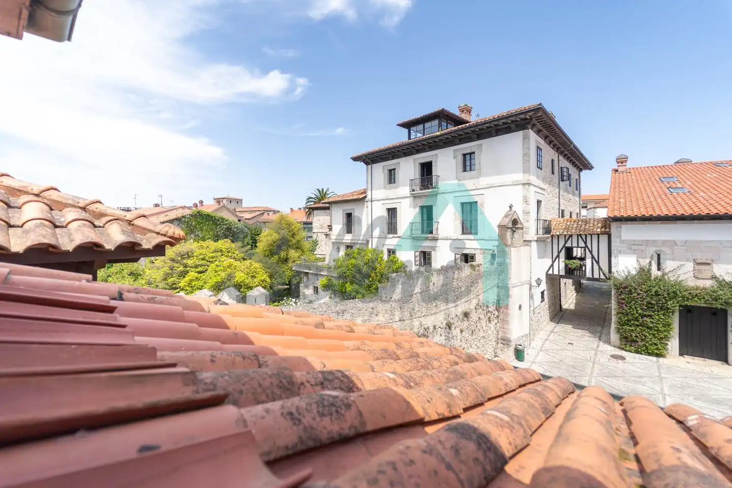 Vista exterior de Piso en venta en Llanes con Calefacción y Parquet