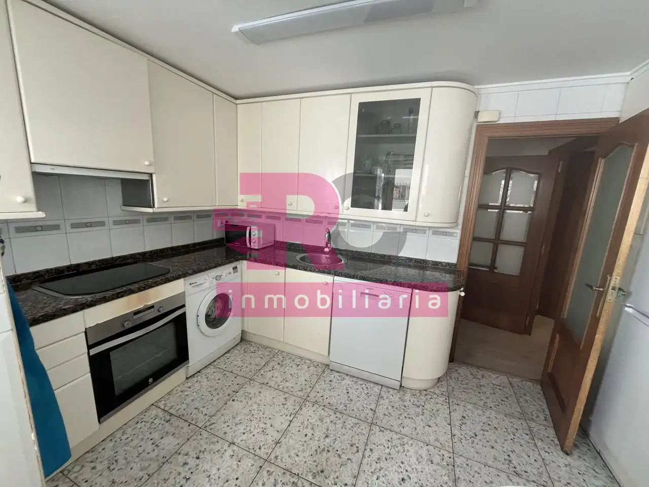 Piso con terraza en venta en San Bernardo - Carmelitas - Campus, imagen 2