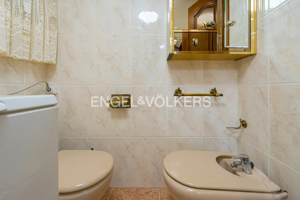 Bathroom of Study for sale in Playa Levante