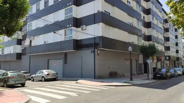 Local comercial en venta en Avenida de Juan Carlos I 21, imagen 2