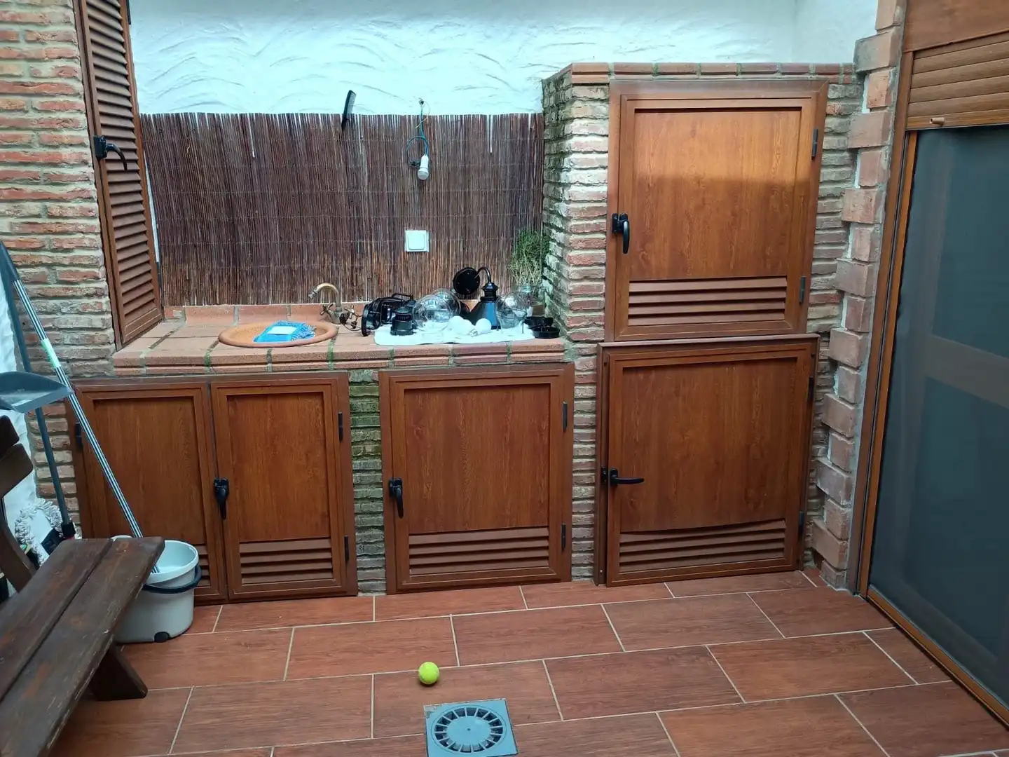 Jardí de Casa adosada en venda en Algeciras amb Aire condicionat