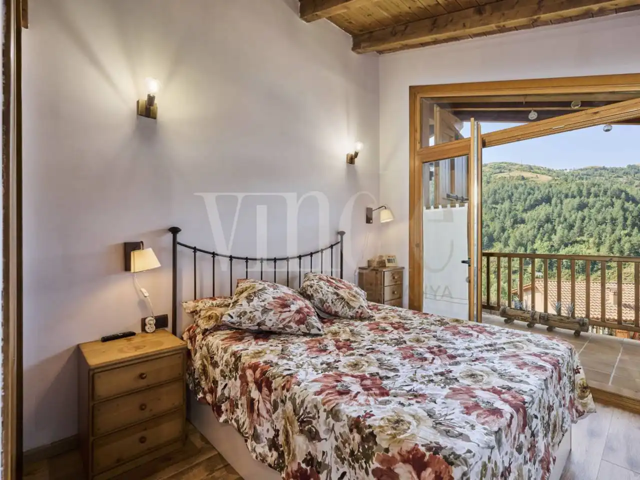 Habitación de Casa adosada en venta en Montellà i Martinet con Calefacción, Parquet y Terraza