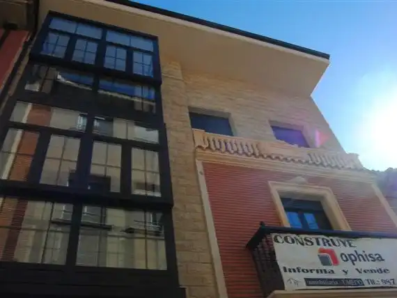 Exterior view of Garage for rent in León Capital 