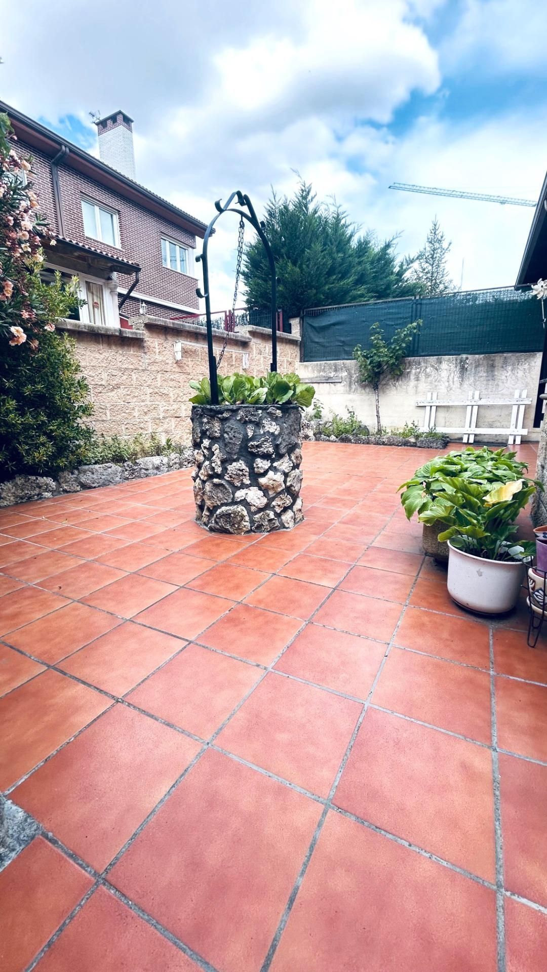 Terrace of Single-family semi-detached for sale in Cistérniga  with Heating, Private garden and Storage room