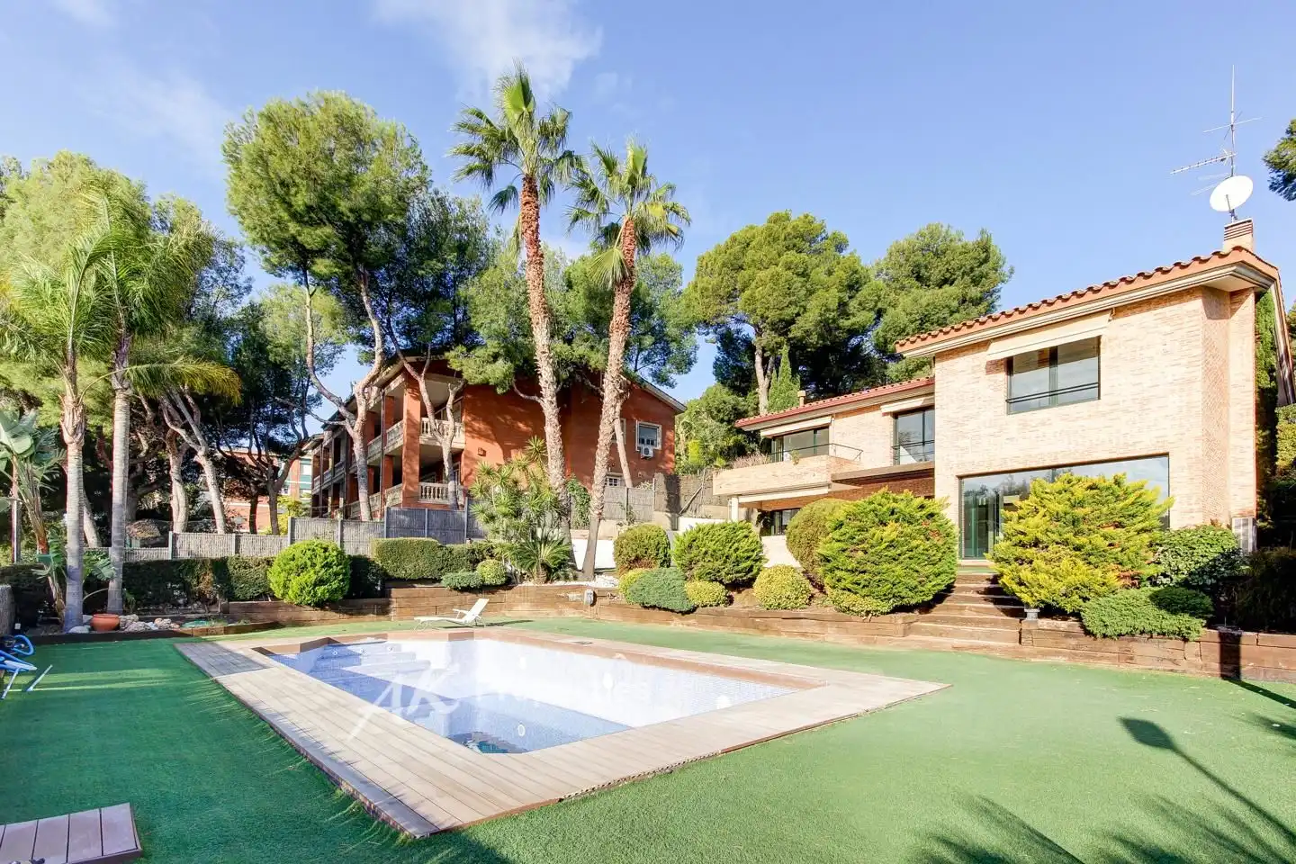 Außenansicht von Haus oder Chalet zur Miete in Castelldefels mit Klimaanlage, Privatgarten und Terrasse