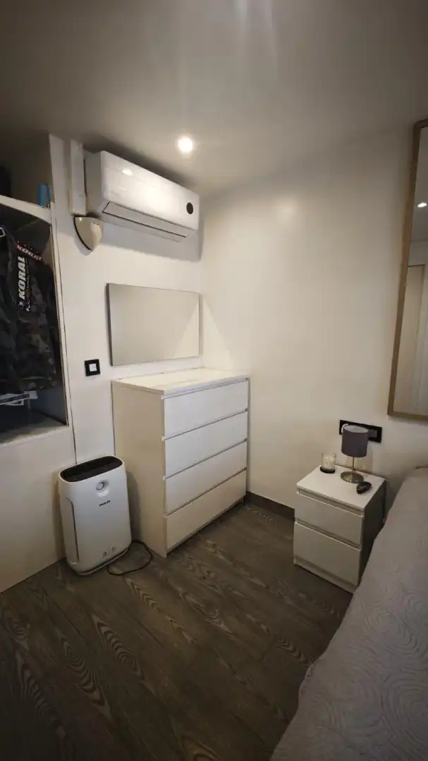 Habitación de Piso en venta en Valencia con Amueblado, Horno y Microondas