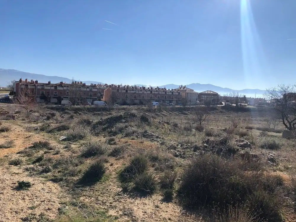 Terreny residencial en venda a La Lastrilla