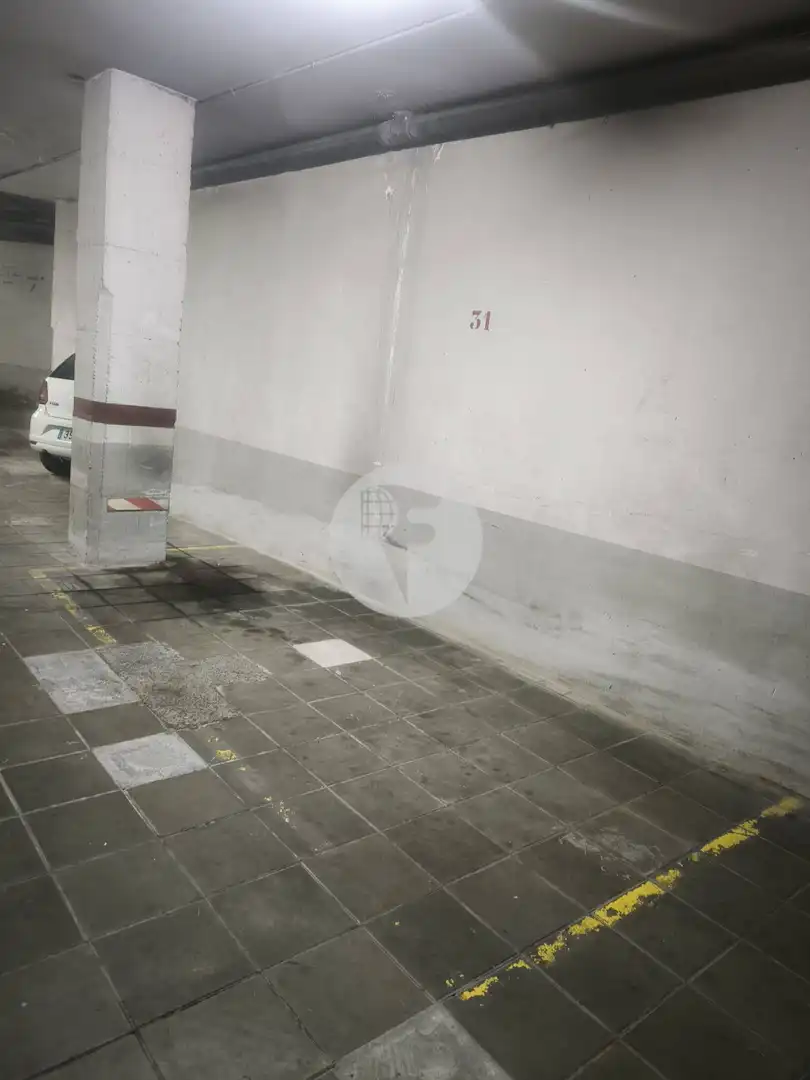 Parkplatz von Garage zum Verkauf in Gavà