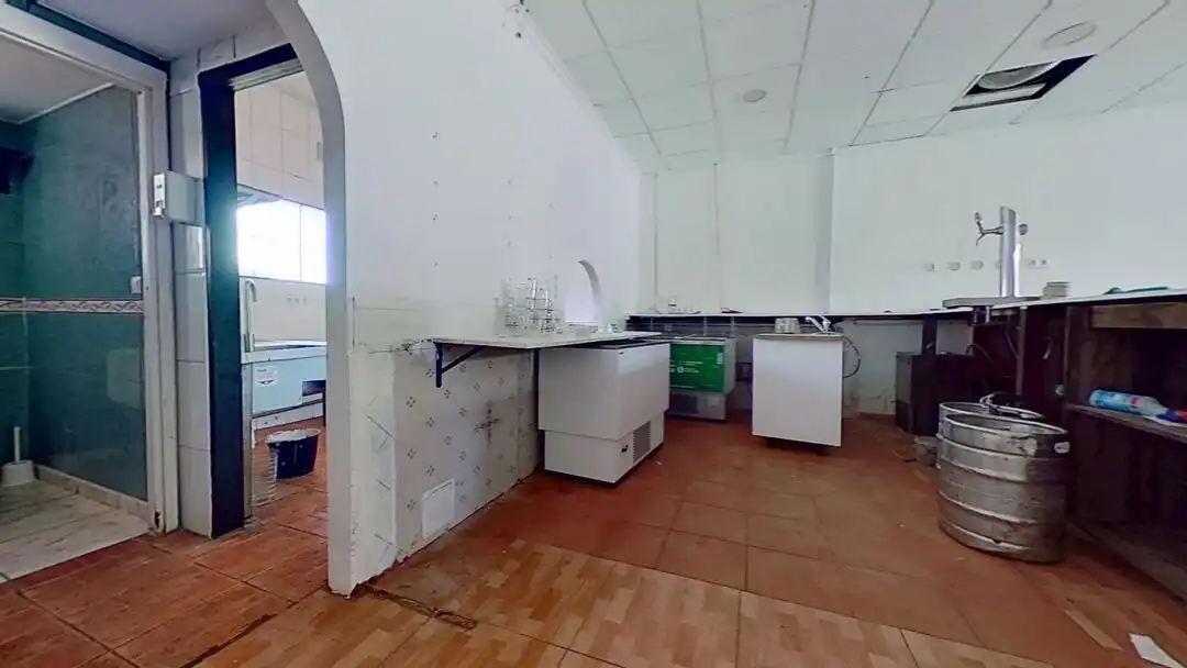 Cuina de Local de lloguer en Benidorm amb Aire condicionat
