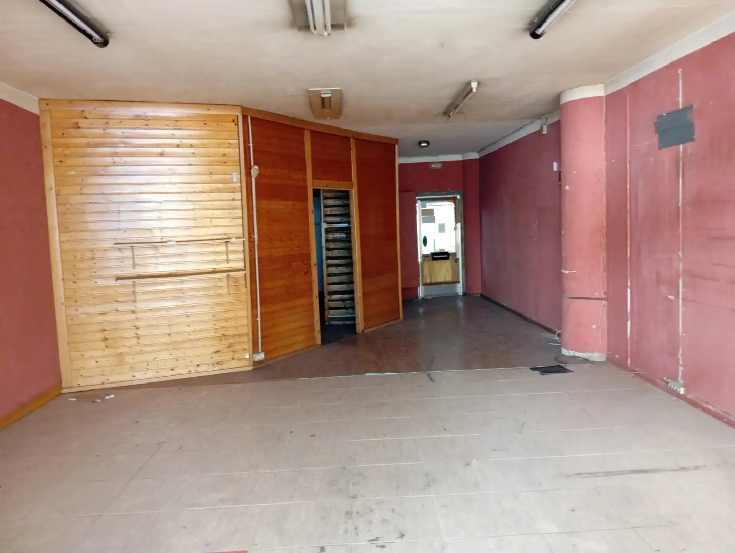 Local en venta en Oviedo 
