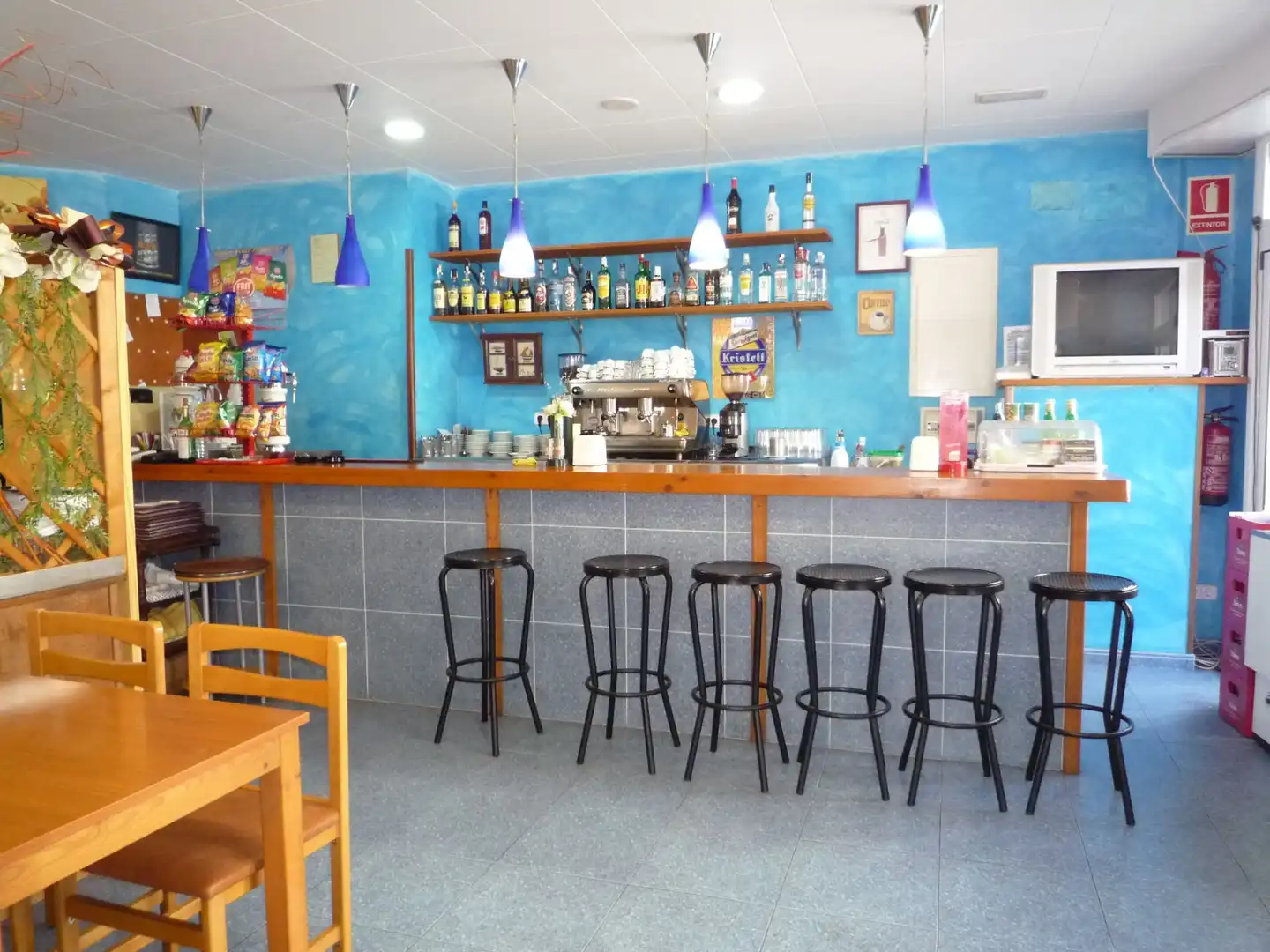 Geschaftsraum zum Verkauf in Tossa de Mar mit Klimaanlage, Terrasse und Möbliert