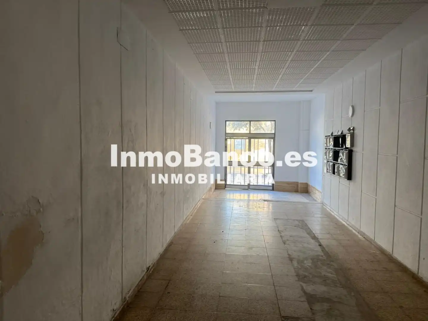 Piso en venta en Chiva con Balcón