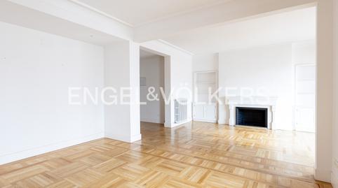 Photo 4 of Apartment to rent in Calle de Marceliano Santa María, El Viso,  Madrid Capital