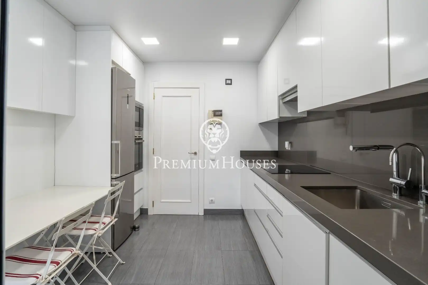 Kitchen of Ground floor for sale in Sitges  with Air Conditioner, Heating and Private garden