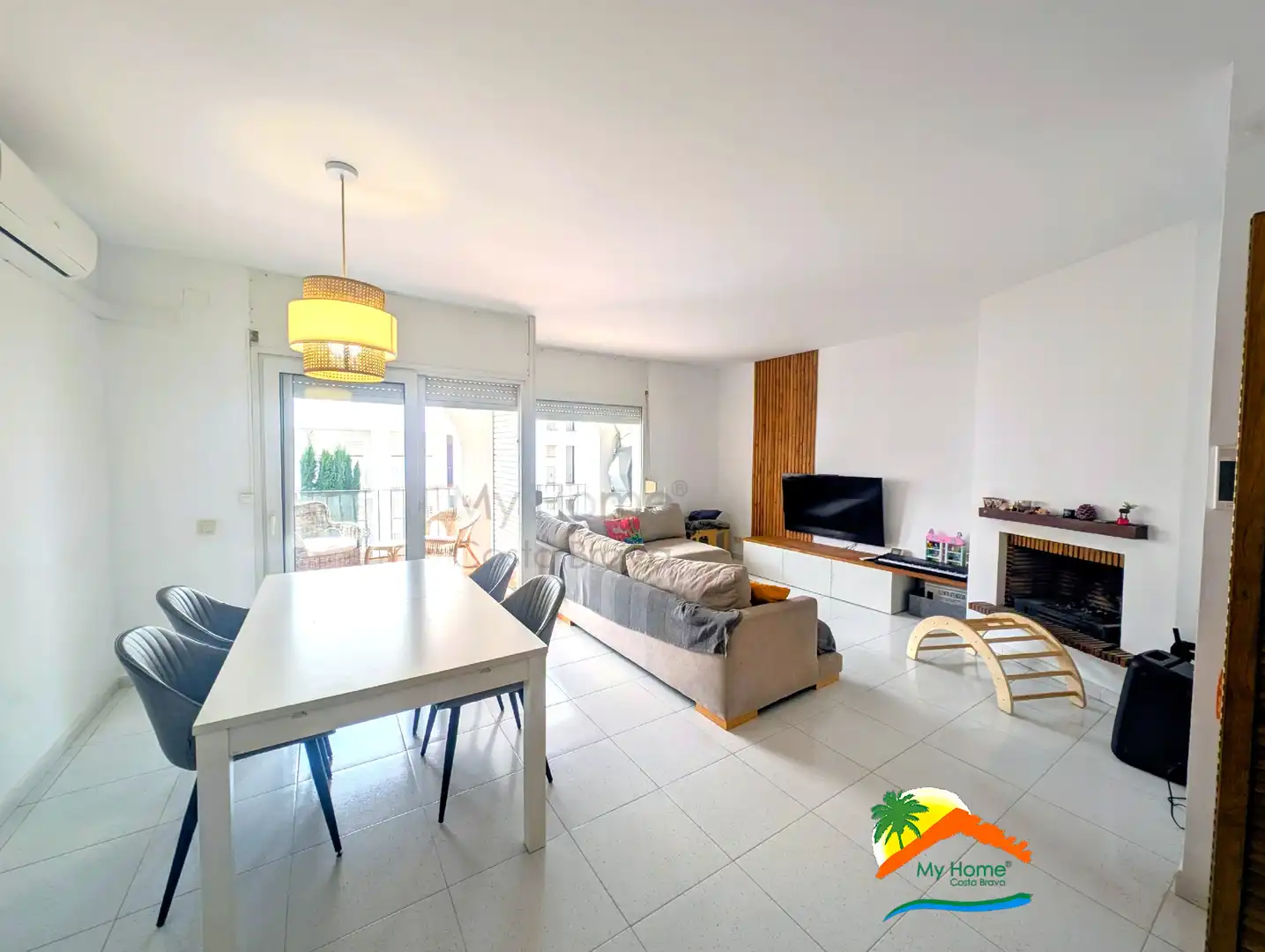 Living room of Apartments for sale in Lloret de Mar  with Air Conditioner, Heating and Terrace