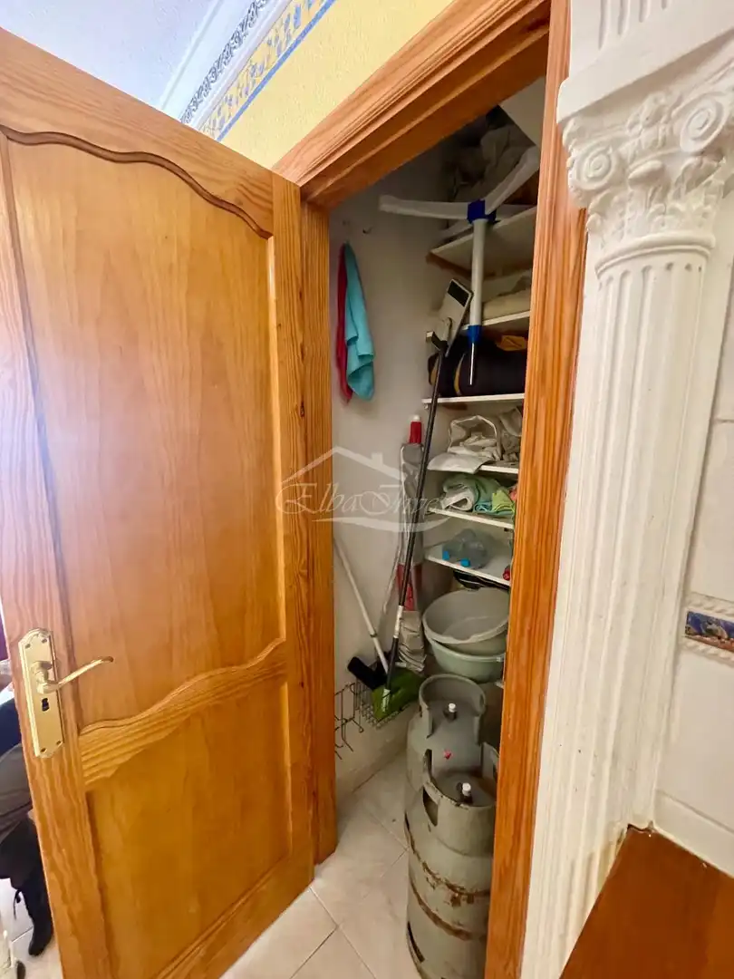 Piso en venta en Adeje con Terraza, Trastero y Amueblado