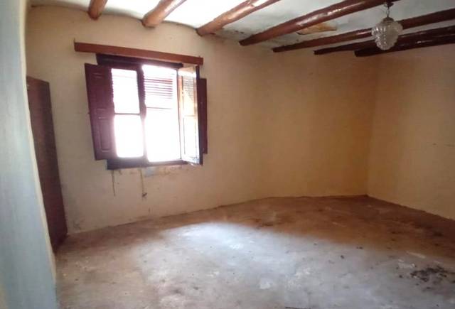 Casa-chalet en Venta en Calle Pilón en Alpartir