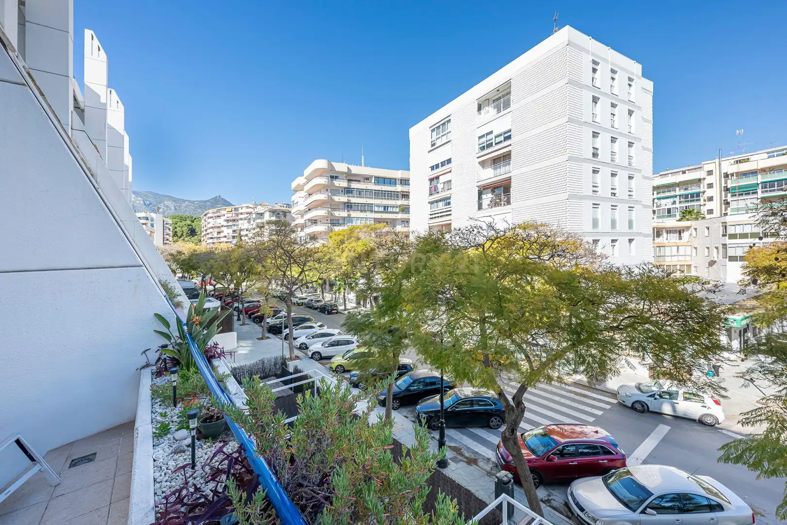 Vista exterior de Dúplex en venta en Marbella con Aire acondicionado, Jardín privado y Trastero
