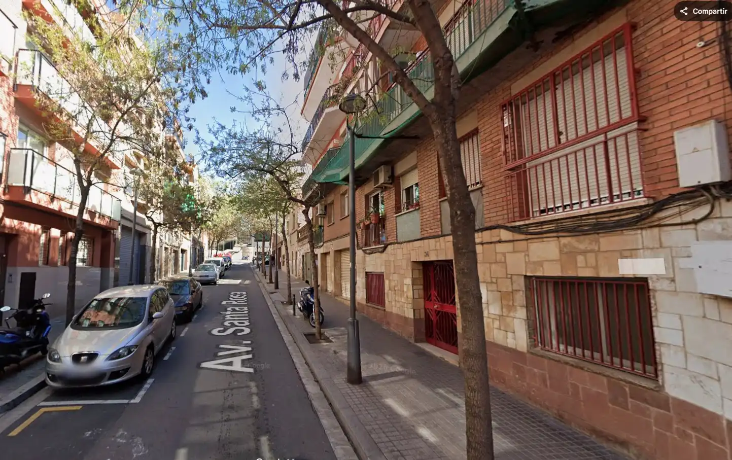 Vista exterior de Casa adosada de alquiler en Santa Coloma de Gramenet con Jardín privado y Alarma