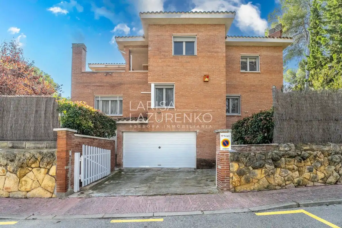 Vista exterior de Casa o xalet en venda en Tarragona amb Aire condicionat, Calefacció i Jardí privat