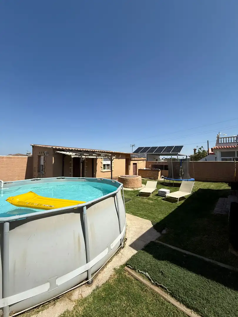 Swimming pool of Houses for sale in El Puerto de Santa María  with Air Conditioner, Private garden and Storage room