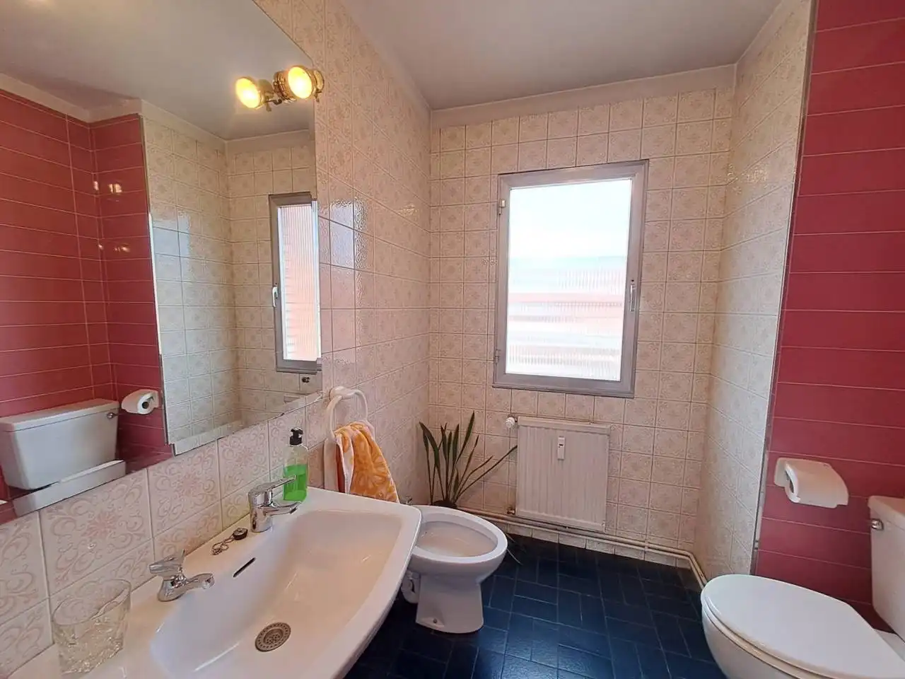 Badezimmer von Wohnung zum Verkauf in Burgos mit Heizung und Terrasse