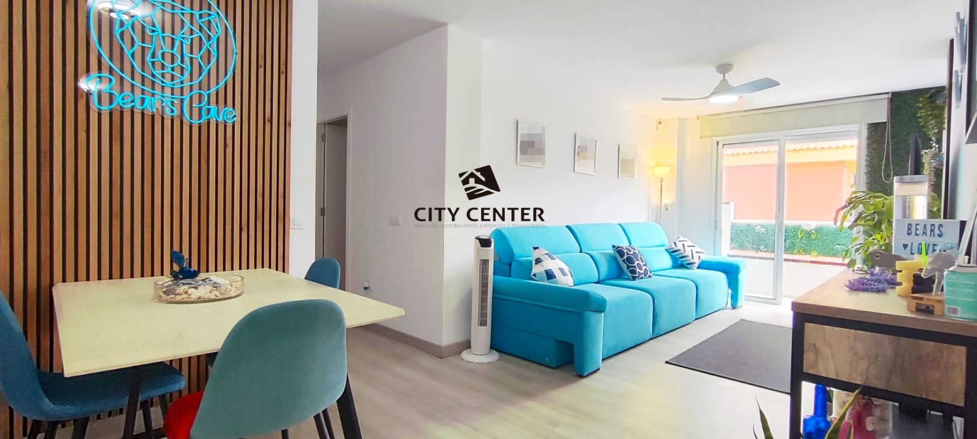 Sala d'estar de Apartament en venda en Arona amb Parquet, Moblat i Forn