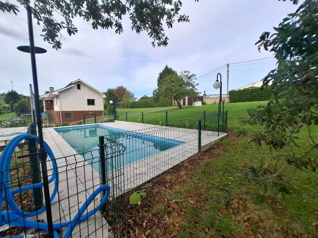 Casa-chalet en Alquiler en Villaviciosa - BARRIO DE ARRIBA en Quintes - Arroes