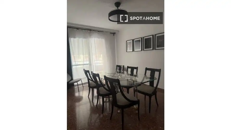 Comedor de Piso de alquiler en Málaga con Aire acondicionado, Calefacción y Amueblado