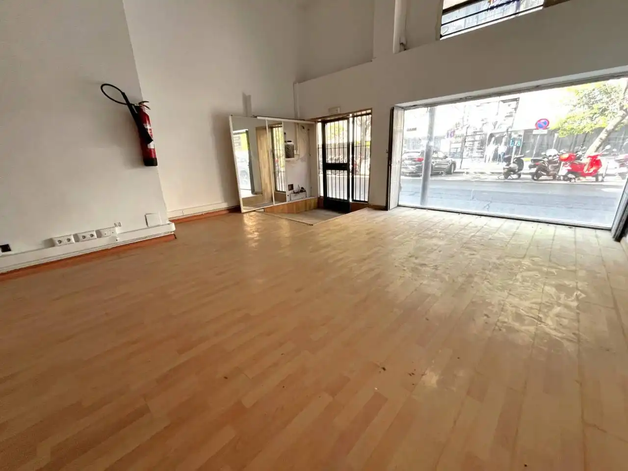Gewerbefläche zur Miete in Avenida Italia, imagen 3