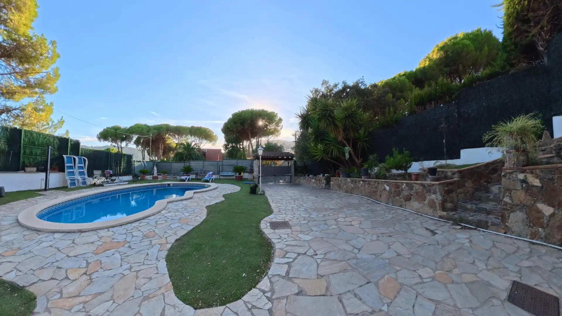 Casa con piscina en venta en Carrer del Puig Tomàs 5, imagen 2