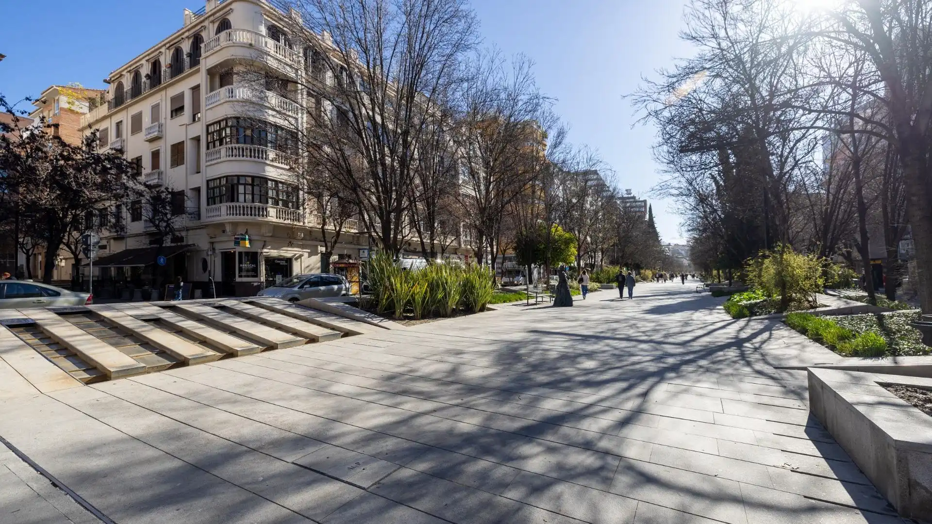 Vista exterior de Local de alquiler en  Granada Capital con Aire acondicionado y Amueblado