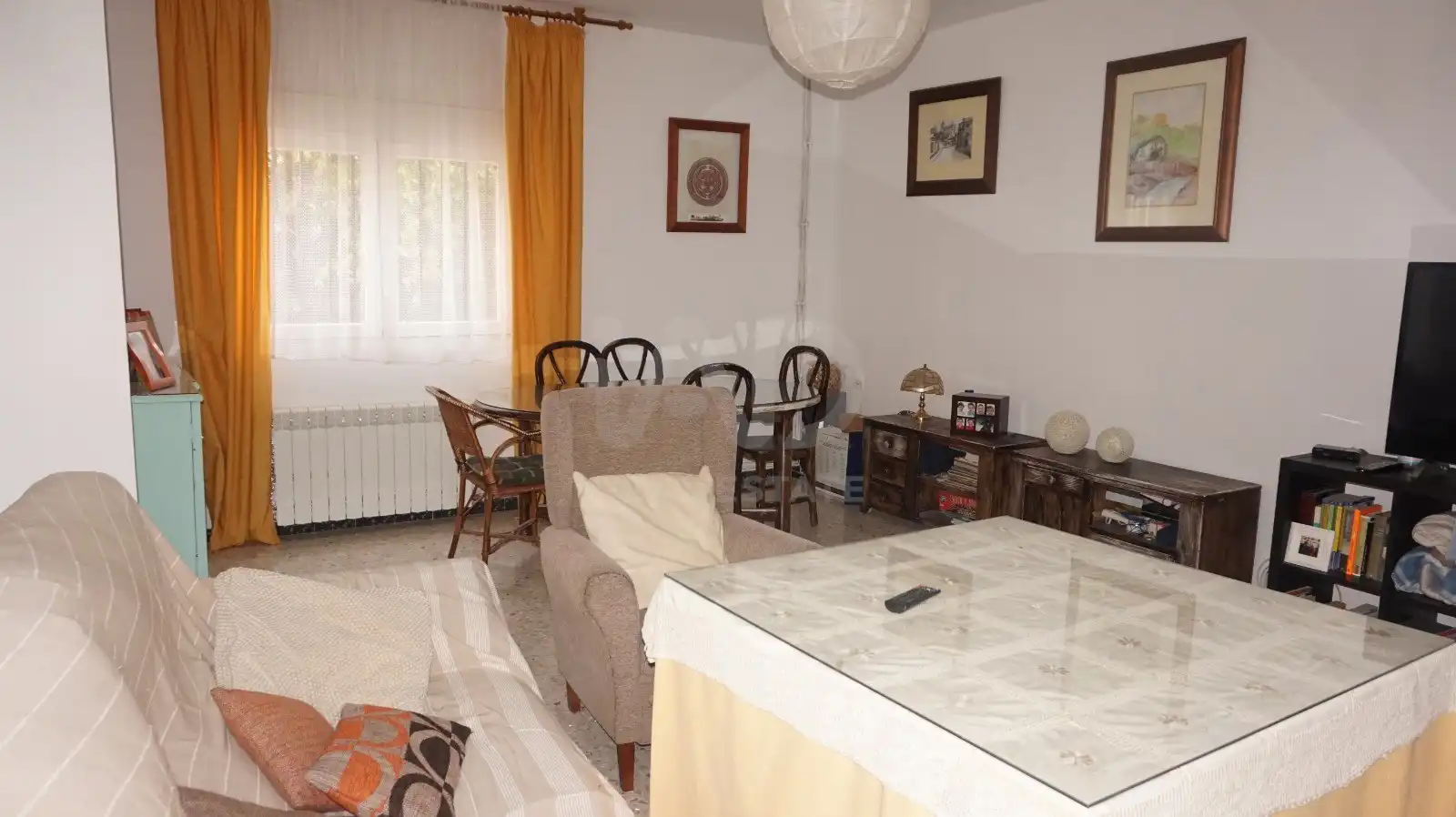 Sala de estar de Casa adosada en venta en Alamedilla con Calefacción y Terraza