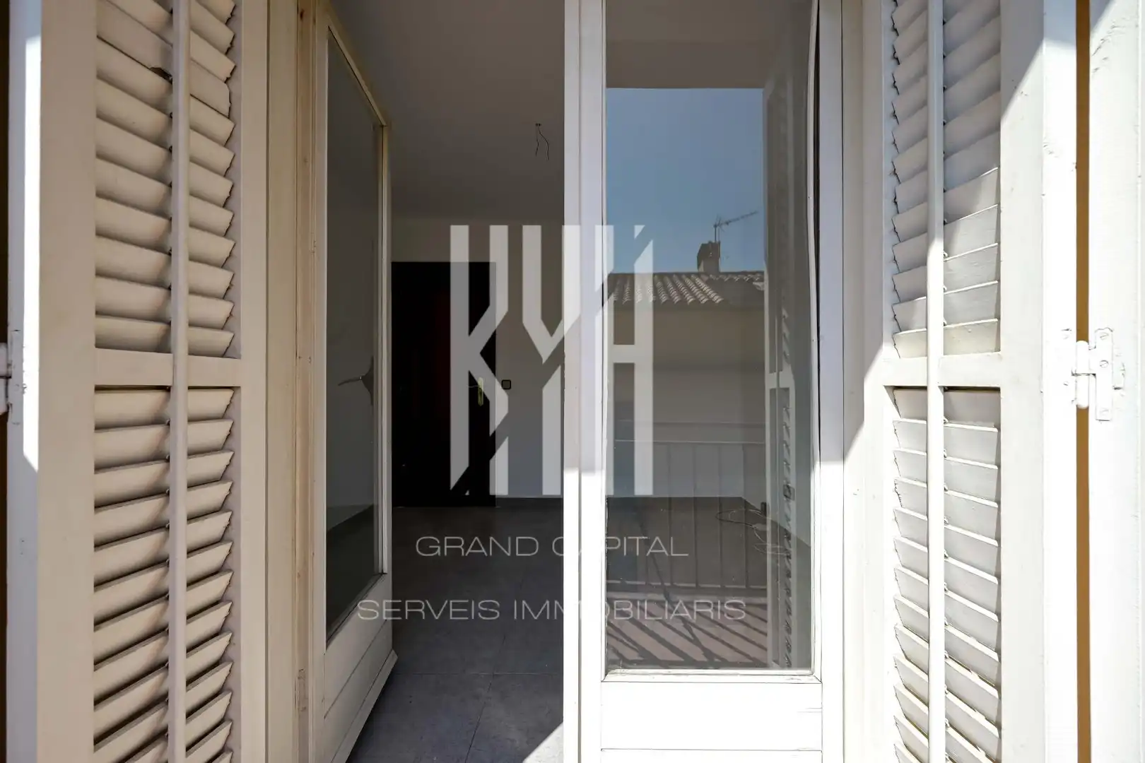 Balcony of Flat for sale in Salt  with Balcony