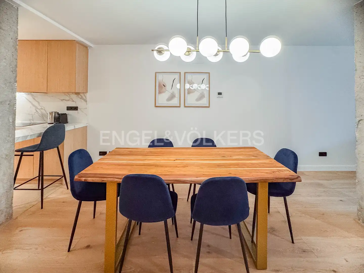 Dining room of Flat for rent in Barcelona  with Air Conditioner, Heating and Parquet flooring
