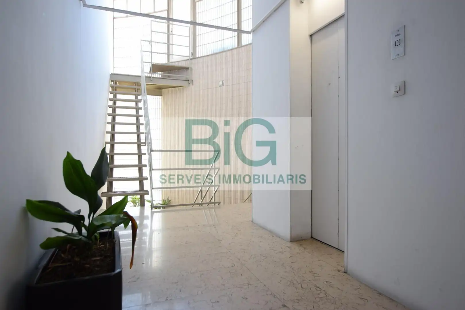 Office space with lift to rent in Carrer RAMBLA LA, imagen 4