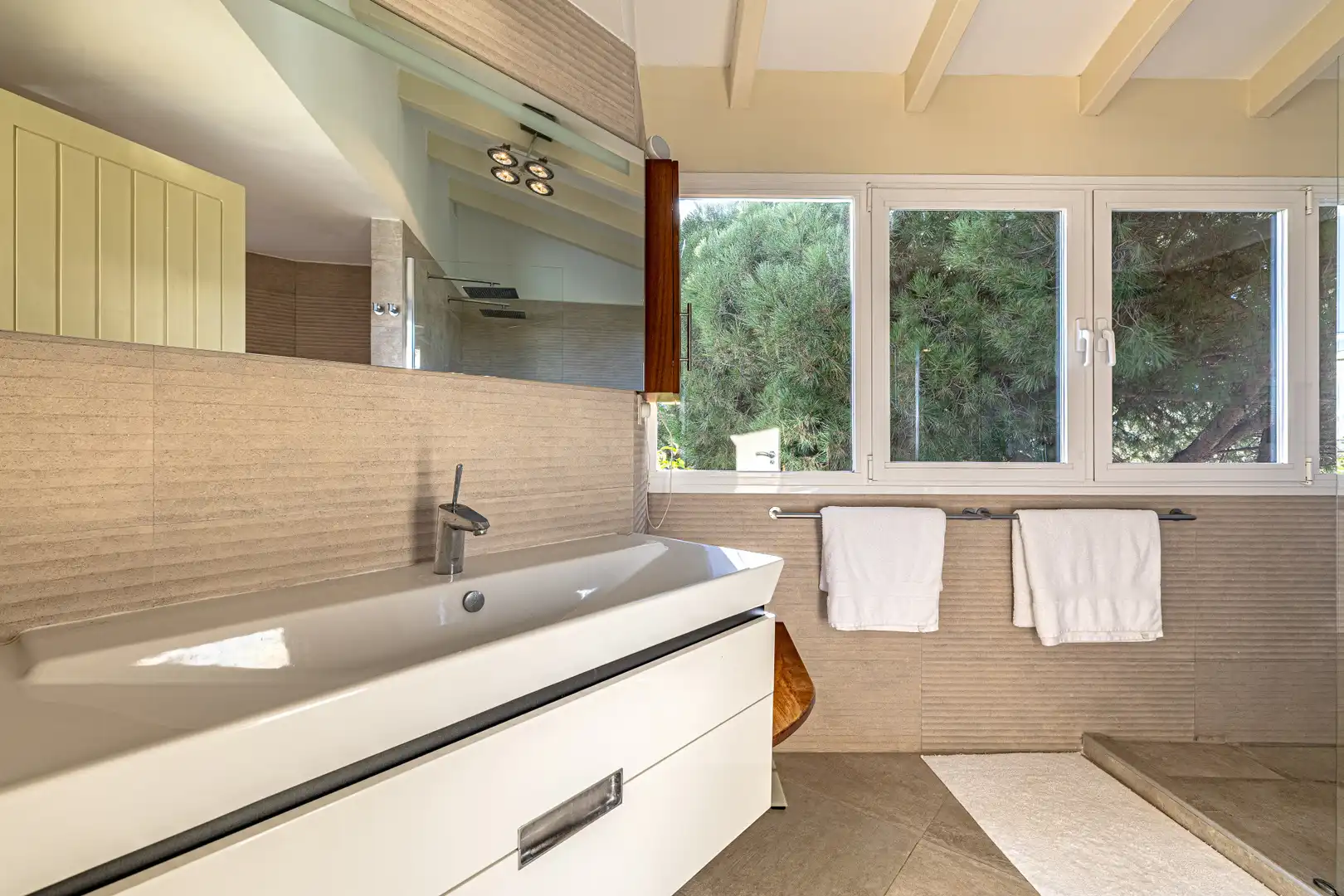 Baño de Casa o chalet en venta en Marbella con Aire acondicionado, Jardín privado y Terraza