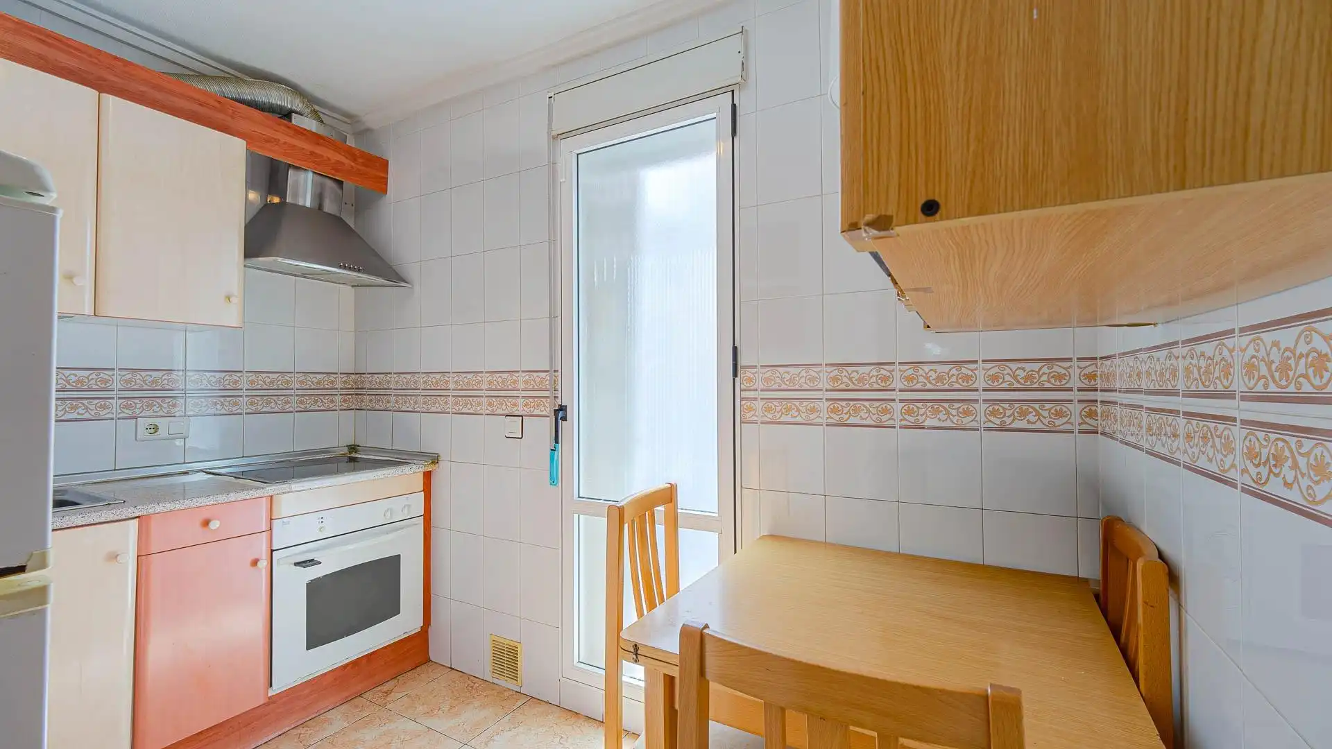 Cuina de Casa adosada en venda en Torrevieja amb Terrassa, Traster i Moblat