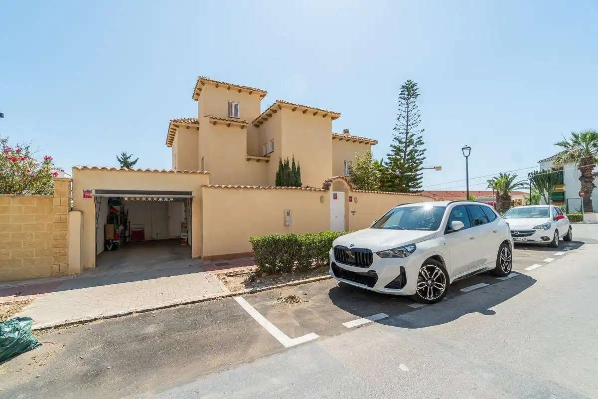 Villa avec terrasse à vendre à Calle MIMOSAS 2, imagen 5