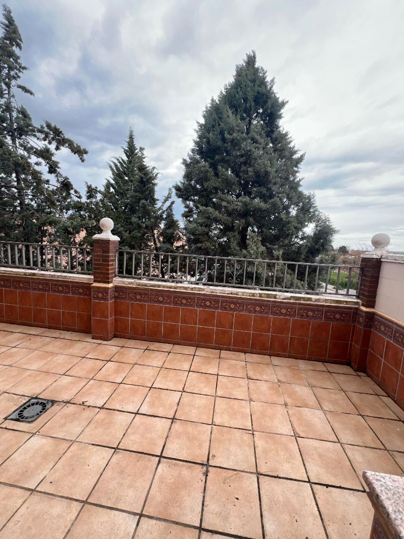 Terrace of Single-family semi-detached for sale in Aranjuez  with Air Conditioner, Heating and Furnished