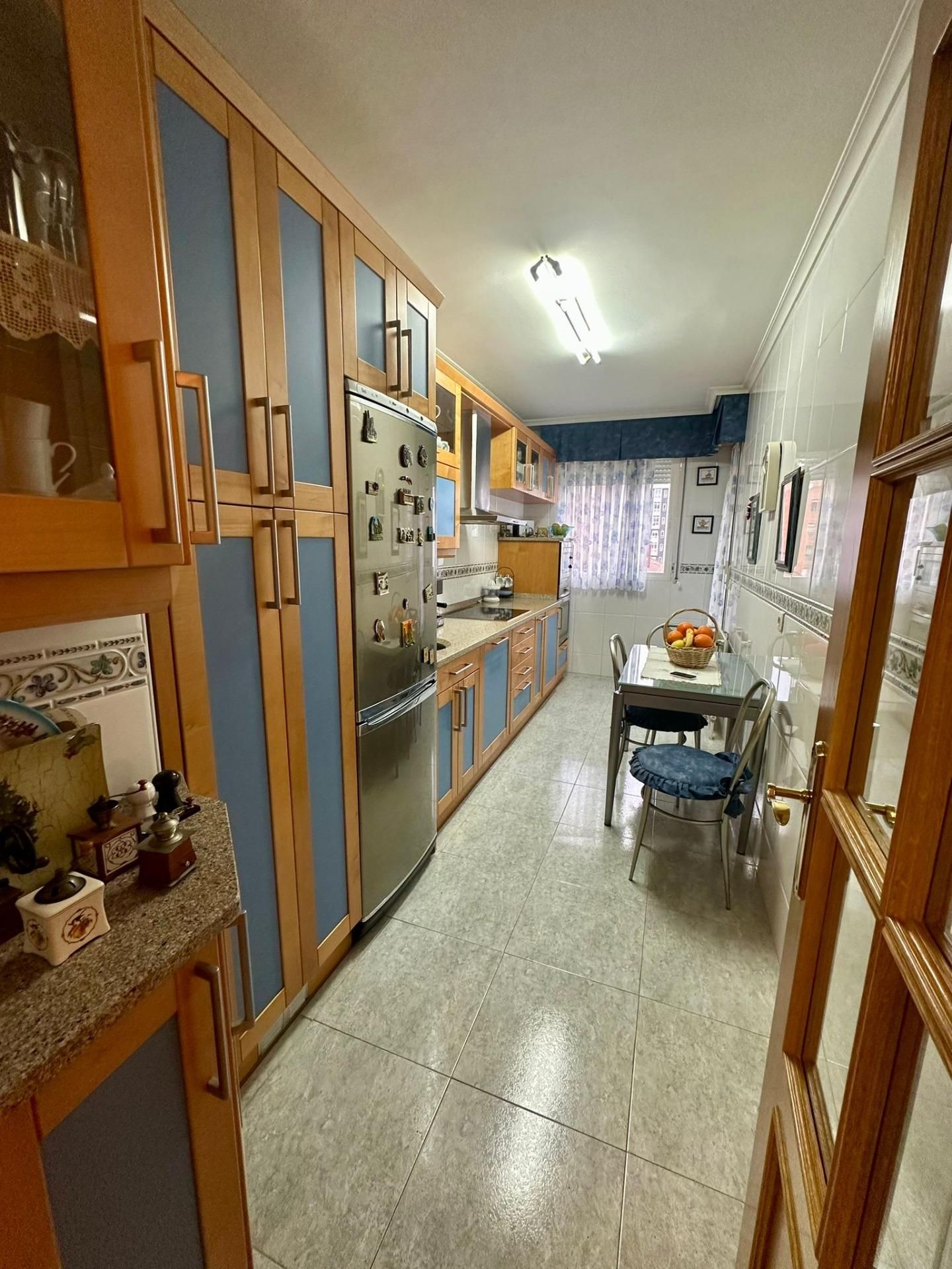Kitchen of Flat for sale in Burgos Capital  with Terrace and Storage room