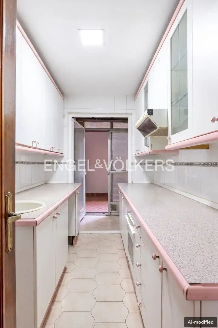 Küche von Wohnung zum Verkauf in Madrid mit Heizung und Parkett