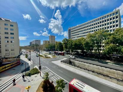 Exterior view of Flat for sale in  Sevilla Capital  with Air Conditioner, Heating and Private garden