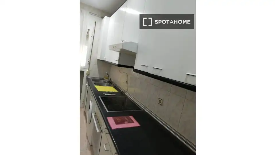 Kitchen of Flat for rent in Madrid  with Air Conditioner, Heating and Furnished